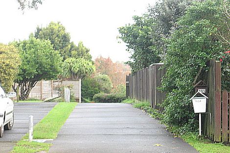 Photo of property in 2/105 Pigeon Mountain Road, Half Moon Bay, Auckland, 2012