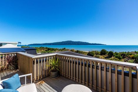 Photo of property in 249 Manly Street, Paraparaumu Beach, Paraparaumu, 5032