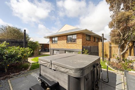 Photo of property in 55 Rhodes Drive, Kelvin Grove, Palmerston North, 4414