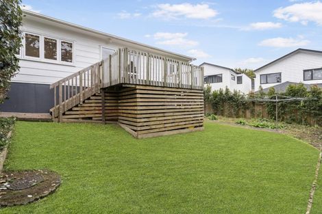 Photo of property in 88 Kelman Road, Kelston, Auckland, 0602