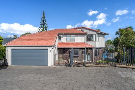 Photo of property in 12a Estelle Place, Farm Cove, Auckland, 2012