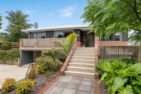 Photo of property in 8 Clearview Road, Lepperton, New Plymouth, 4373