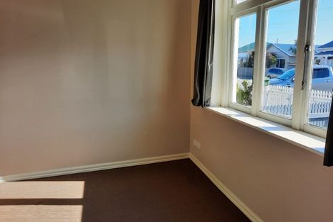 Photo of property in 40 Queen Street, Petone, Lower Hutt, 5012