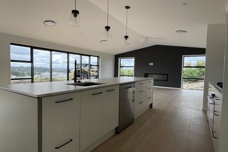 Photo of property in 13 Johnson Place, Stillwater, Silverdale, 0993