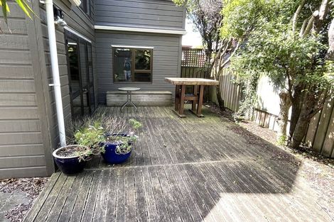 Photo of property in 2/64 Kaikoura Street, Maupuia, Wellington, 6022