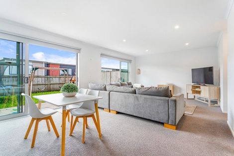 Photo of property in 36 Vincent Mcgrath Crescent, Swanson, Auckland, 0614