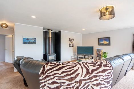 Photo of property in 66b Aorangi Road, Paraparaumu, 5032