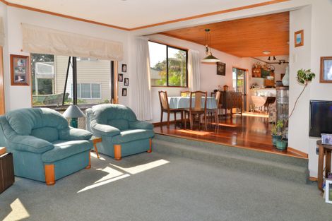 Photo of property in 2/571 Weymouth Road, Weymouth, Auckland, 2103