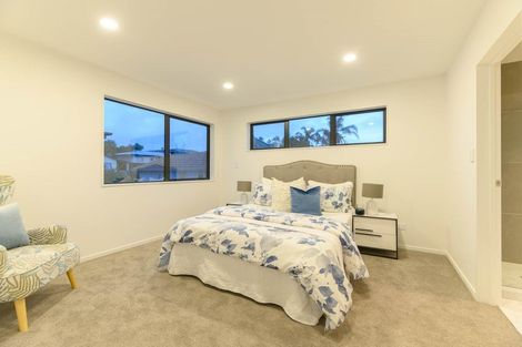 Photo of property in 24d Nikau Street, New Lynn, Auckland, 0600