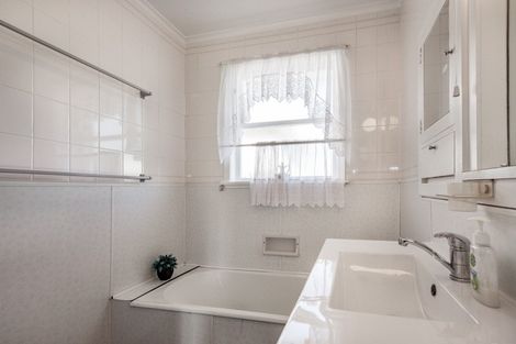 Photo of property in 705 Rainbow Avenue, Parkvale, Hastings, 4122