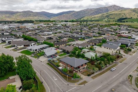 Photo of property in 16 Waenga Drive, Cromwell, 9310