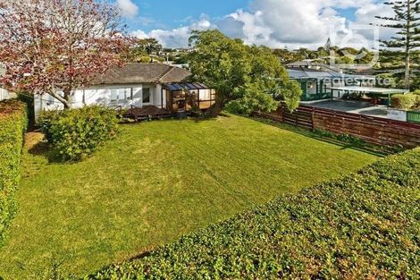 Photo of property in 97 Nile Road, Milford, Auckland, 0620