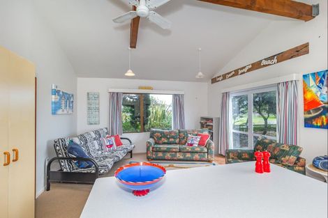 Photo of property in 5 Mahuri Street, Himatangi Beach, Foxton, 4891