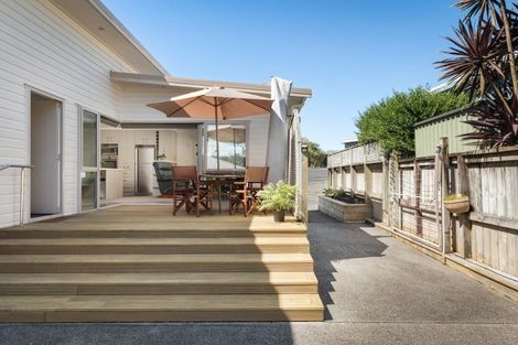 Photo of property in 1a Edwards Street, Waihi Beach, 3611