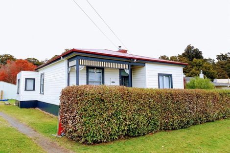 Photo of property in 17 Moore Street, Ohakune, 4625