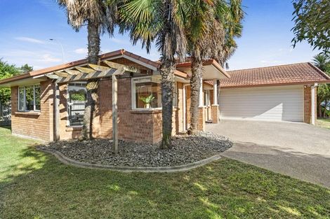 Photo of property in 76 Nielsen Gardens, Rototuna, Hamilton, 3210