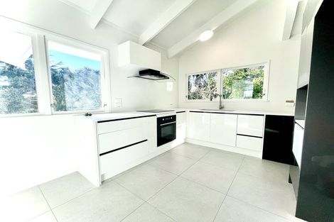 Photo of property in 18 Chevis Place, Pakuranga, Auckland, 2010