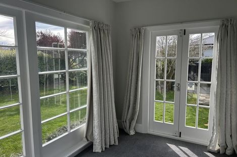 Photo of property in 172 Weston Road, St Albans, Christchurch, 8052