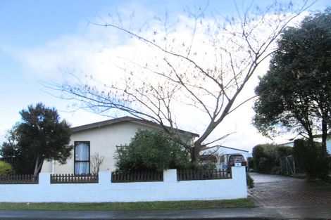 Photo of property in 4 Burton Crescent, Flaxmere, Hastings, 4120