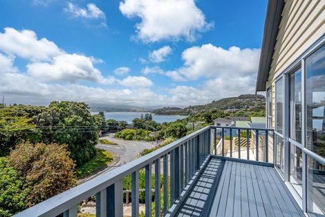 Photo of property in 76 Bayview Road, Paremata, Porirua, 5024