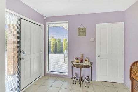 Photo of property in 12 Highwood Lane, Burnside, Christchurch, 8053