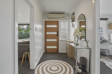 Photo of property in 16 Abbotsford Road, Green Island, Dunedin, 9018