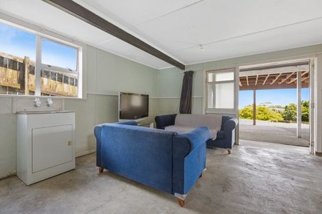 Photo of property in 9 Mount View Place, Spotswood, New Plymouth, 4310