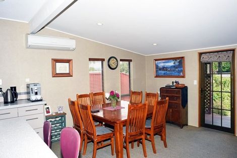 Photo of property in 82 Shields Street, Clyde, 9330