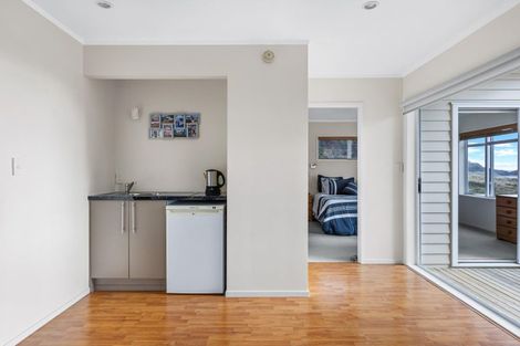 Photo of property in 47 Marine Parade South, Piha, 0772