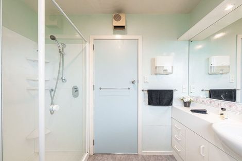 Photo of property in 100 Farrington Avenue, Bishopdale, Christchurch, 8053