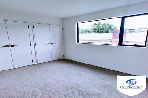 Photo of property in 3/11 Stottholm Road, Titirangi, Auckland, 0604