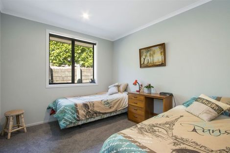 Photo of property in 13 Riverside Place, Katikati, 3129
