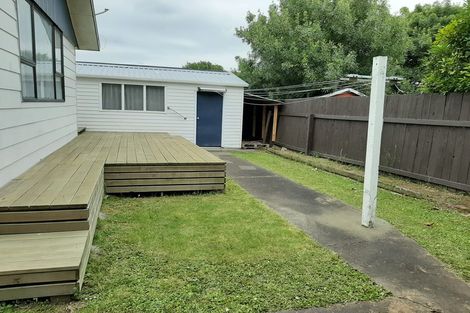 Photo of property in 4 Bryce Place, Kelvin Grove, Palmerston North, 4414