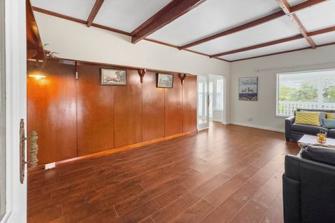 Photo of property in 73c East Coast Road, Castor Bay, Auckland, 0620