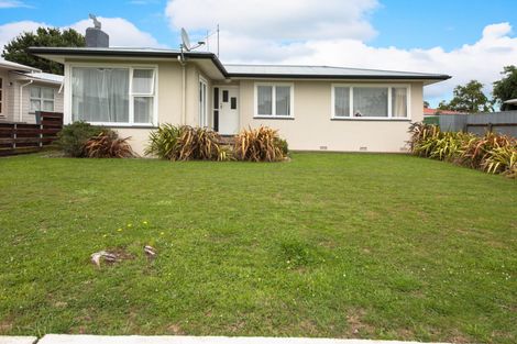 Photo of property in 14 Anakiwa Street, Kelvin Grove, Palmerston North, 4414