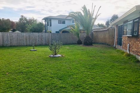 Photo of property in 66 De Havilland Drive, Goodwood Heights, Auckland, 2105