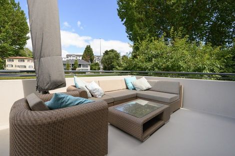 Photo of property in 1/2 Sixth Avenue, Tauranga, 3110