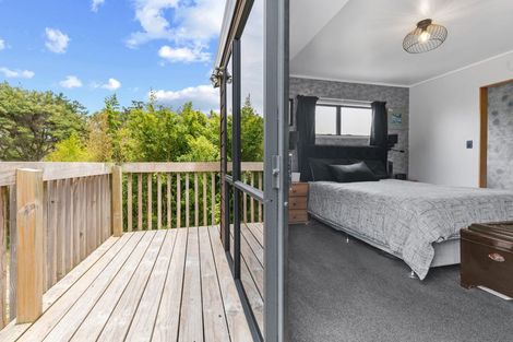 Photo of property in 2a Parklands Avenue, Swanson, Auckland, 0612