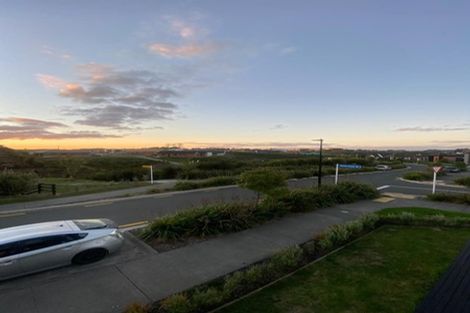 Photo of property in 28 Walter Lawry Road, Paerata, Pukekohe, 2124