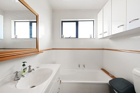 Photo of property in 26 Balloch Street, Fairfield, Hamilton, 3214