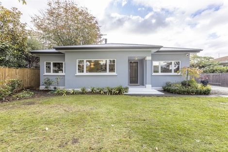 Photo of property in 43 Manapouri Crescent, Hokowhitu, Palmerston North, 4410