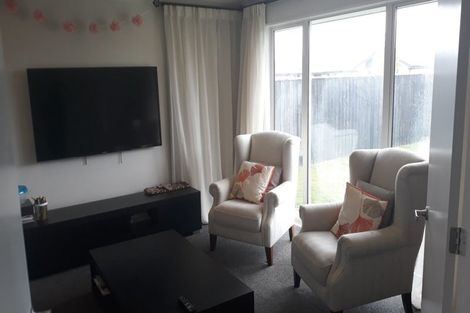 Photo of property in 33 Beachvale Drive, Kaiapoi, 7630