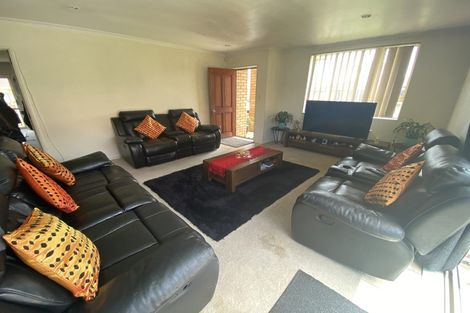 Photo of property in 5 Shah Lane, Mangere, Auckland, 2022