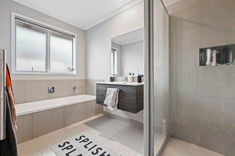 Photo of property in 245 Dixon Road, Fitzroy, Hamilton, 3206