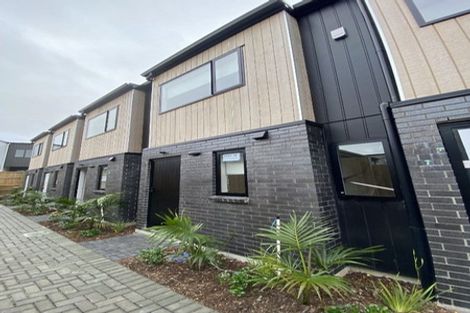 Photo of property in 5/35 Renata Crescent, Te Atatu Peninsula, Auckland, 0610