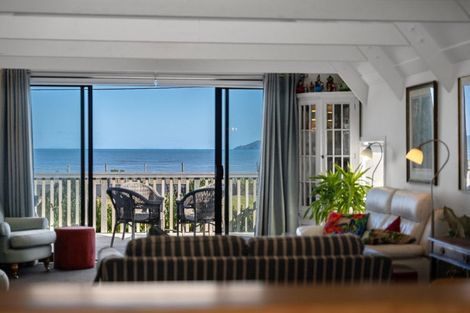 Photo of property in 97 Marine Parade, Paraparaumu Beach, Paraparaumu, 5032