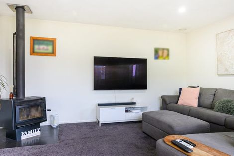 Photo of property in 24 Liberty Grove, Kelvin Grove, Palmerston North, 4414