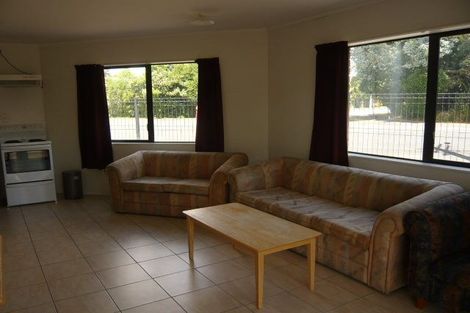 Photo of property in 2a Vine Street, Mangere East, Auckland, 2024