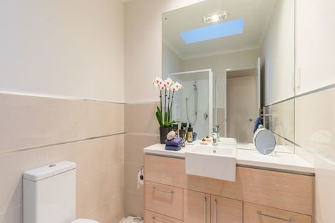 Photo of property in 24 Purchas Hill Drive, Stonefields, Auckland, 1072