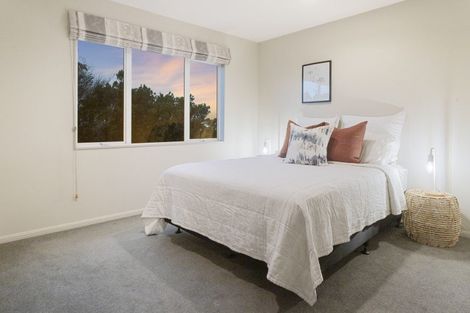 Photo of property in 41 Sapperton Drive, Henderson, Auckland, 0612